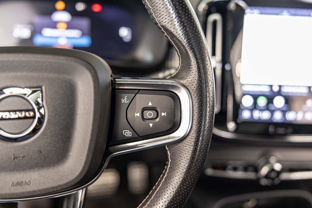2021 Volvo XC40 Recharge Pure Electric P8