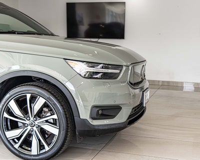 2021 Volvo XC40 Recharge Pure Electric P8