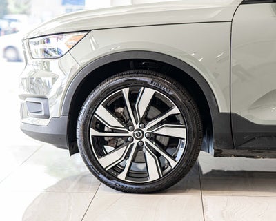 2021 Volvo XC40 Recharge Pure Electric P8