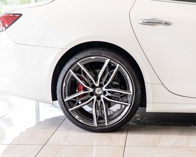 2023 Maserati Quattroporte Modena Q4