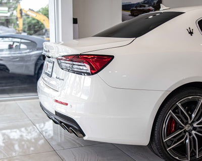 2023 Maserati Quattroporte Modena Q4