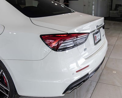 2023 Maserati Quattroporte Modena Q4
