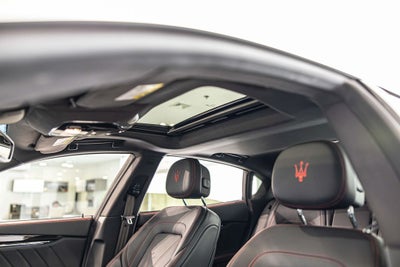 2023 Maserati Quattroporte Modena Q4