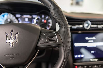 2023 Maserati Quattroporte Modena Q4