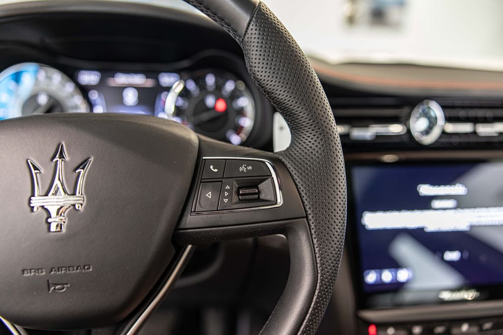 2023 Maserati Quattroporte Modena Q4