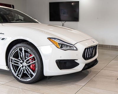 2023 Maserati Quattroporte Modena Q4