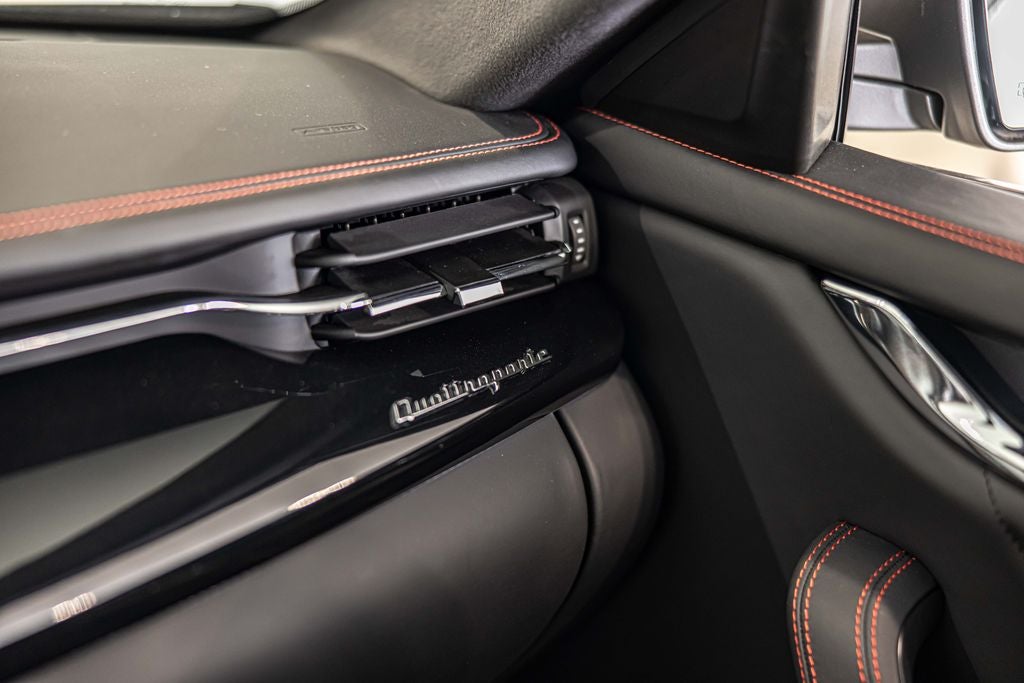 2023 Maserati Quattroporte Modena Q4