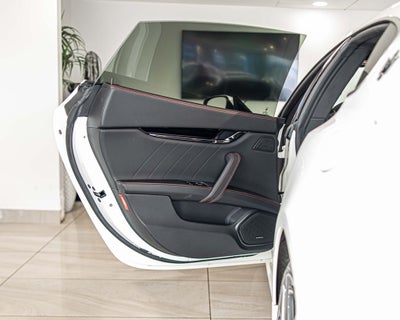 2023 Maserati Quattroporte Modena Q4
