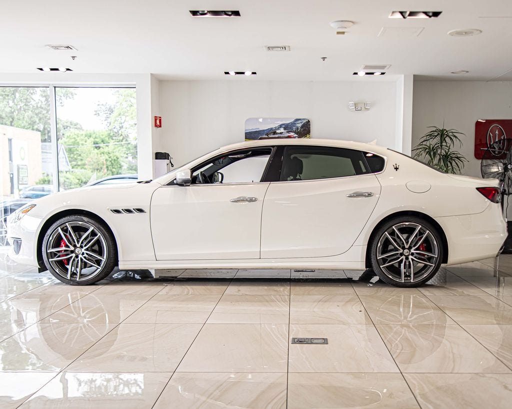 2023 Maserati Quattroporte Modena Q4