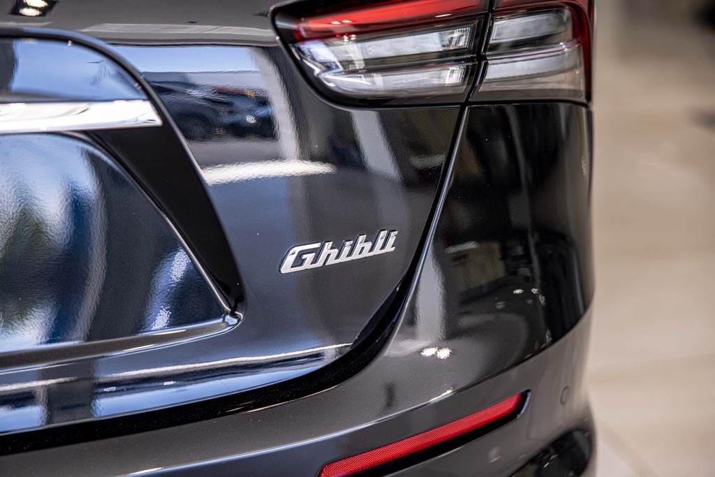 2023 Maserati Ghibli Modena Q4