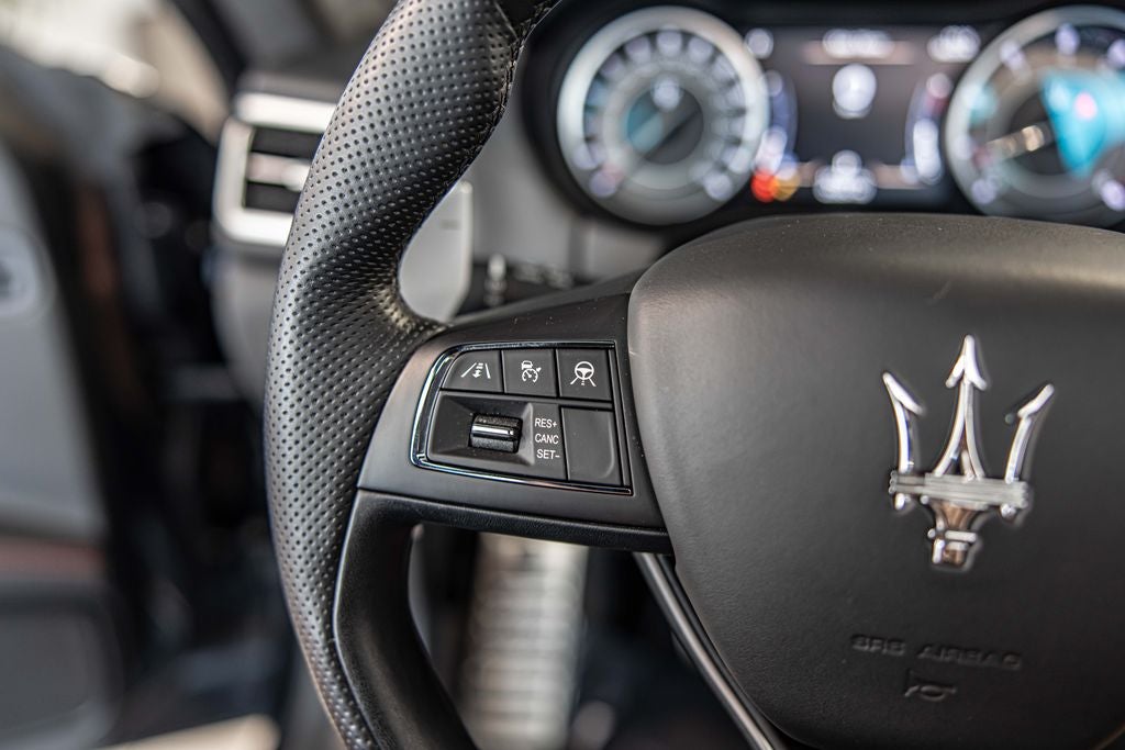 2023 Maserati Ghibli Modena Q4