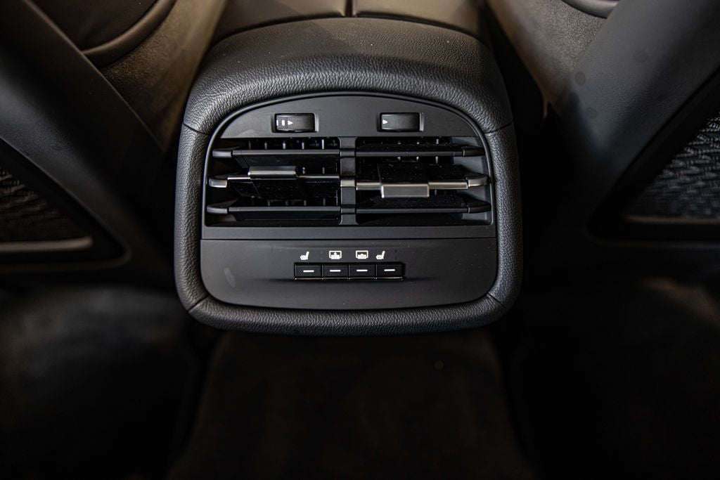 2023 Maserati Ghibli Modena Q4