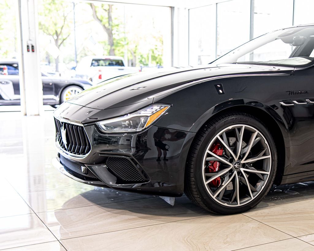 2023 Maserati Ghibli Modena Q4