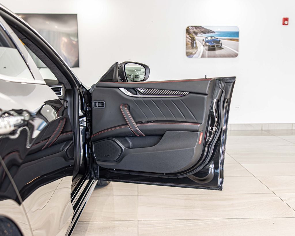 2023 Maserati Ghibli Modena Q4