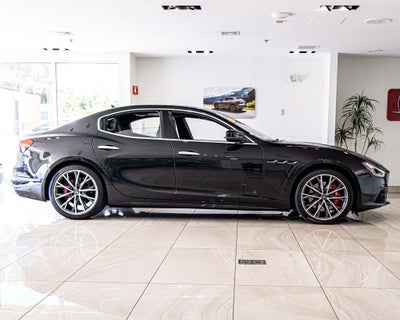 2023 Maserati Ghibli Modena Q4