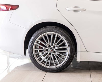 2017 Alfa Romeo Giulia Ti