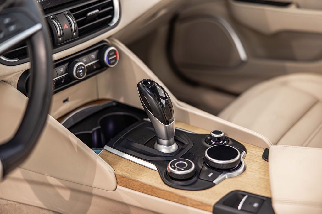 2017 Alfa Romeo Giulia Ti