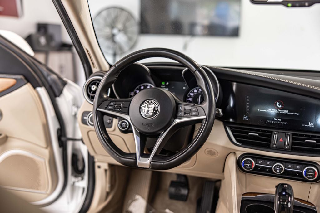2017 Alfa Romeo Giulia Ti