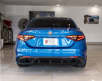 2023 Alfa Romeo Giulia Estrema