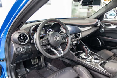 2023 Alfa Romeo Giulia Estrema