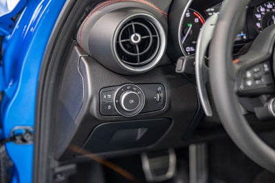 2023 Alfa Romeo Giulia Estrema