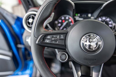 2023 Alfa Romeo Giulia Estrema