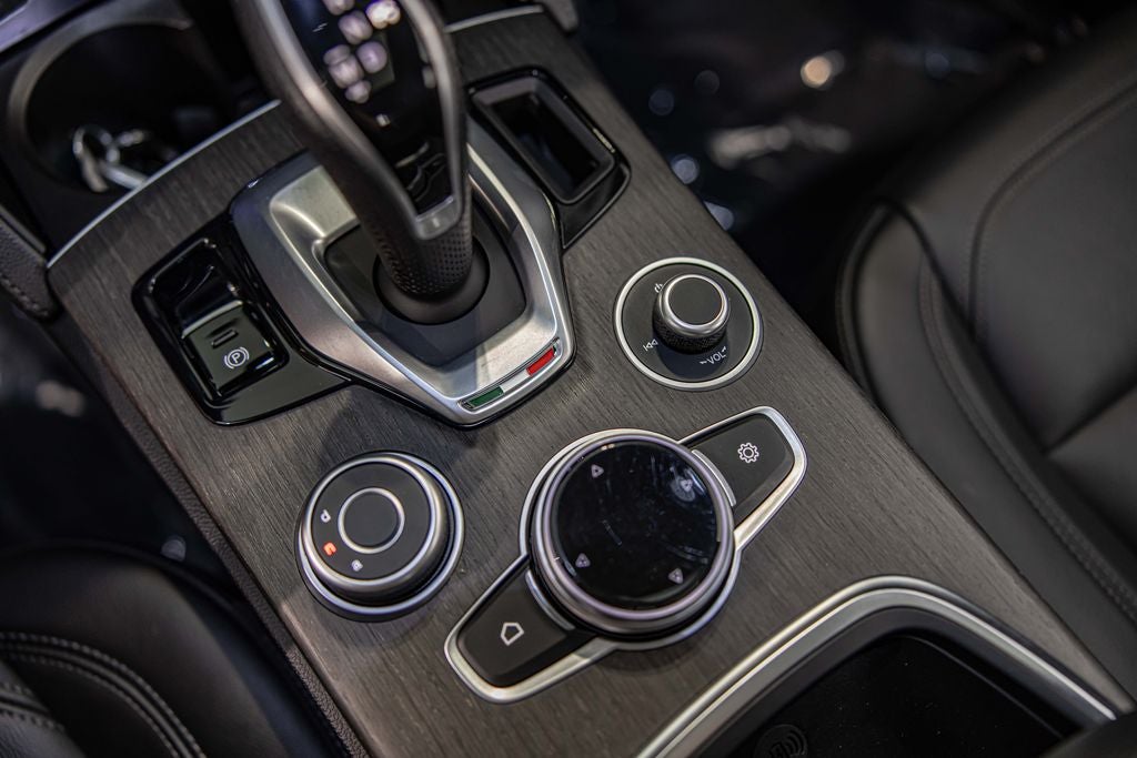 2022 Alfa Romeo Stelvio Ti