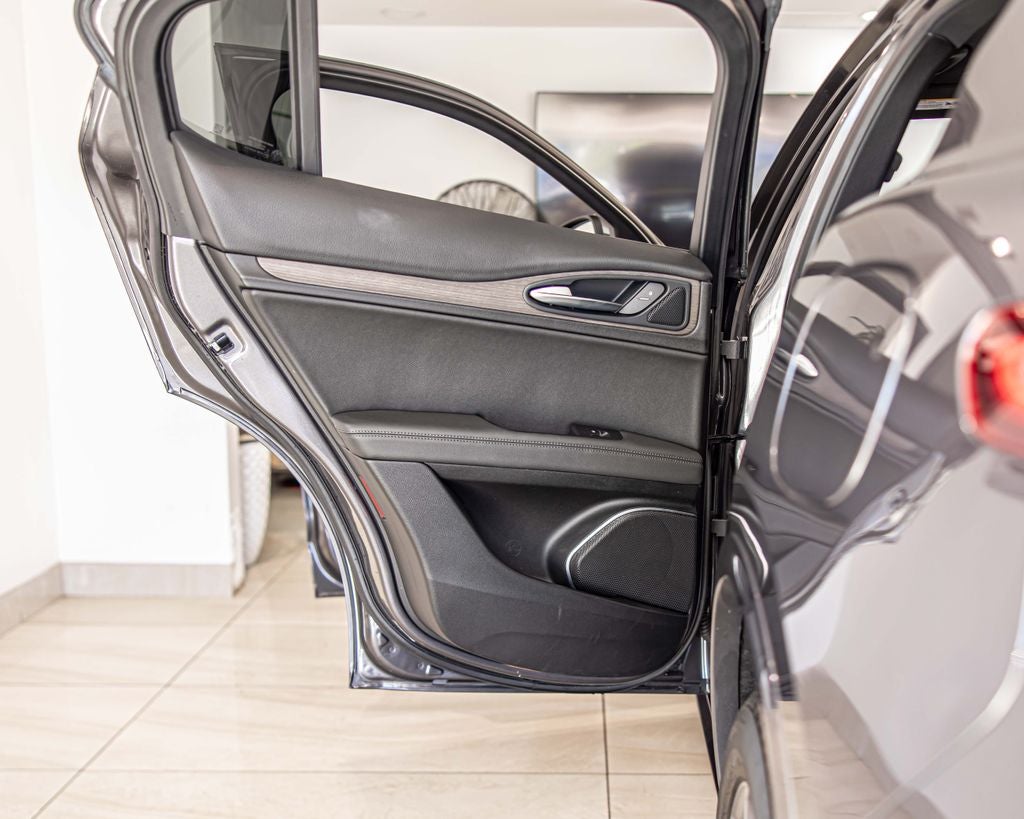 2023 Alfa Romeo Stelvio Ti