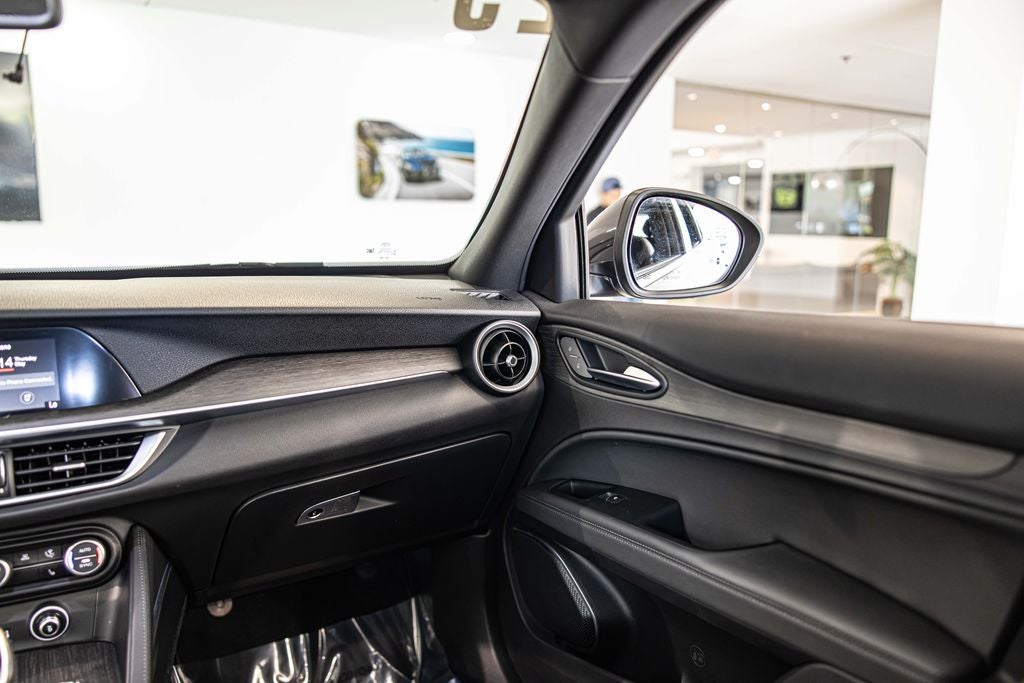 2023 Alfa Romeo Stelvio Ti