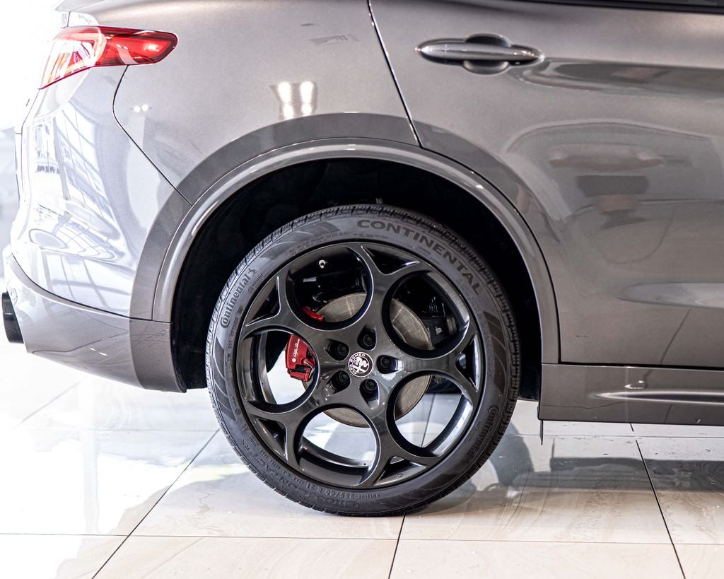 2022 Alfa Romeo Stelvio Veloce
