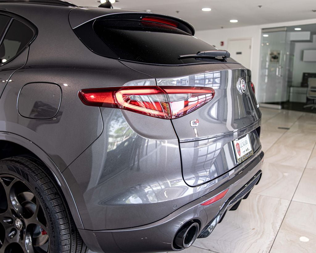 2022 Alfa Romeo Stelvio Veloce