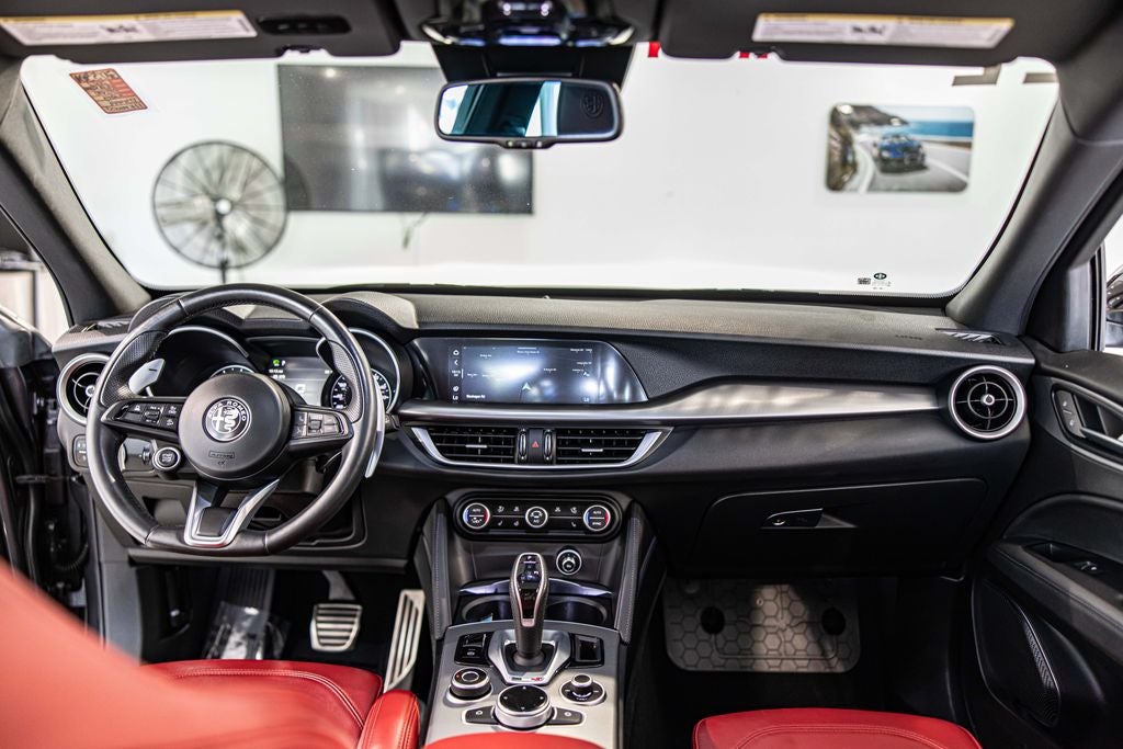 2022 Alfa Romeo Stelvio Veloce