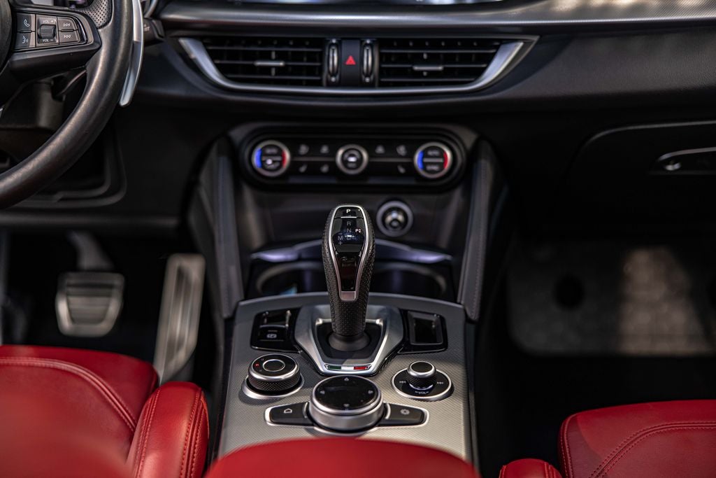 2022 Alfa Romeo Stelvio Veloce