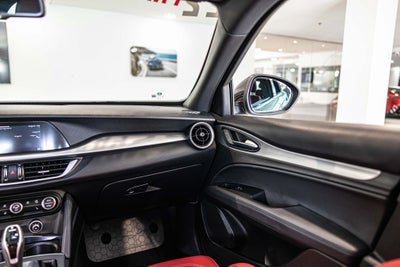 2022 Alfa Romeo Stelvio Veloce