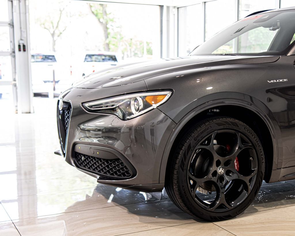 2022 Alfa Romeo Stelvio Veloce