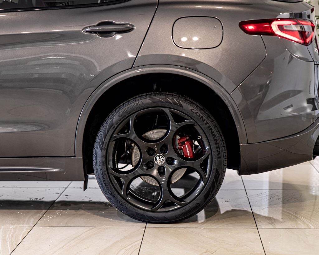 2022 Alfa Romeo Stelvio Veloce