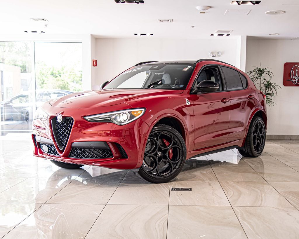 2023 Alfa Romeo Stelvio Quadrifoglio