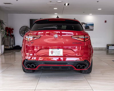 2023 Alfa Romeo Stelvio Quadrifoglio
