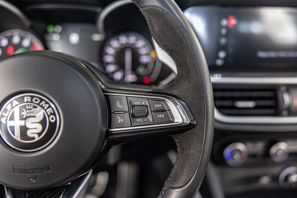 2023 Alfa Romeo Stelvio Quadrifoglio