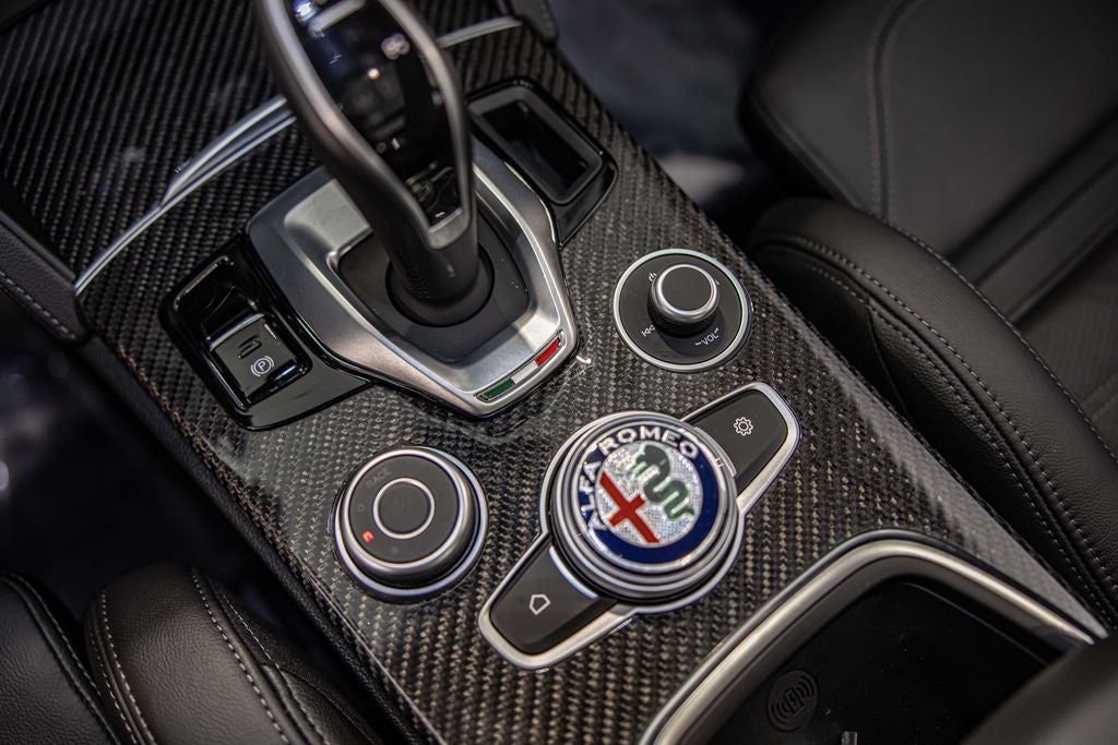 2023 Alfa Romeo Stelvio Quadrifoglio