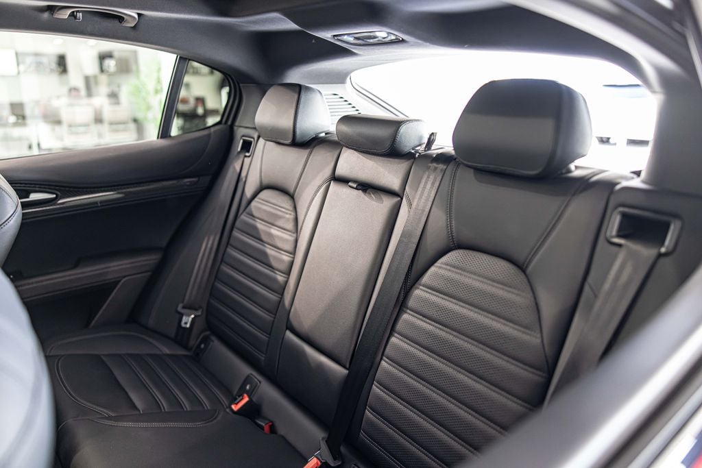 2023 Alfa Romeo Stelvio Quadrifoglio