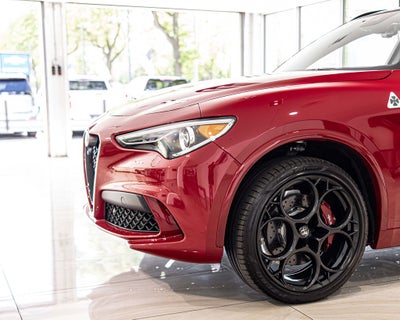 2023 Alfa Romeo Stelvio Quadrifoglio