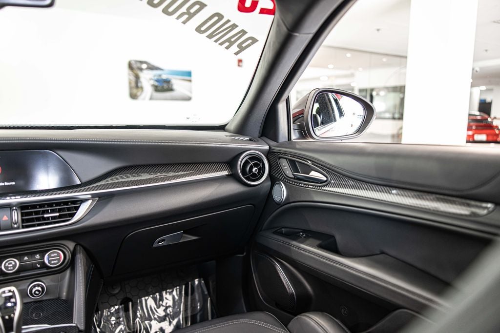 2023 Alfa Romeo Stelvio Quadrifoglio