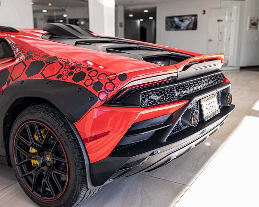 2023 Lamborghini Huracan Sterrato Base