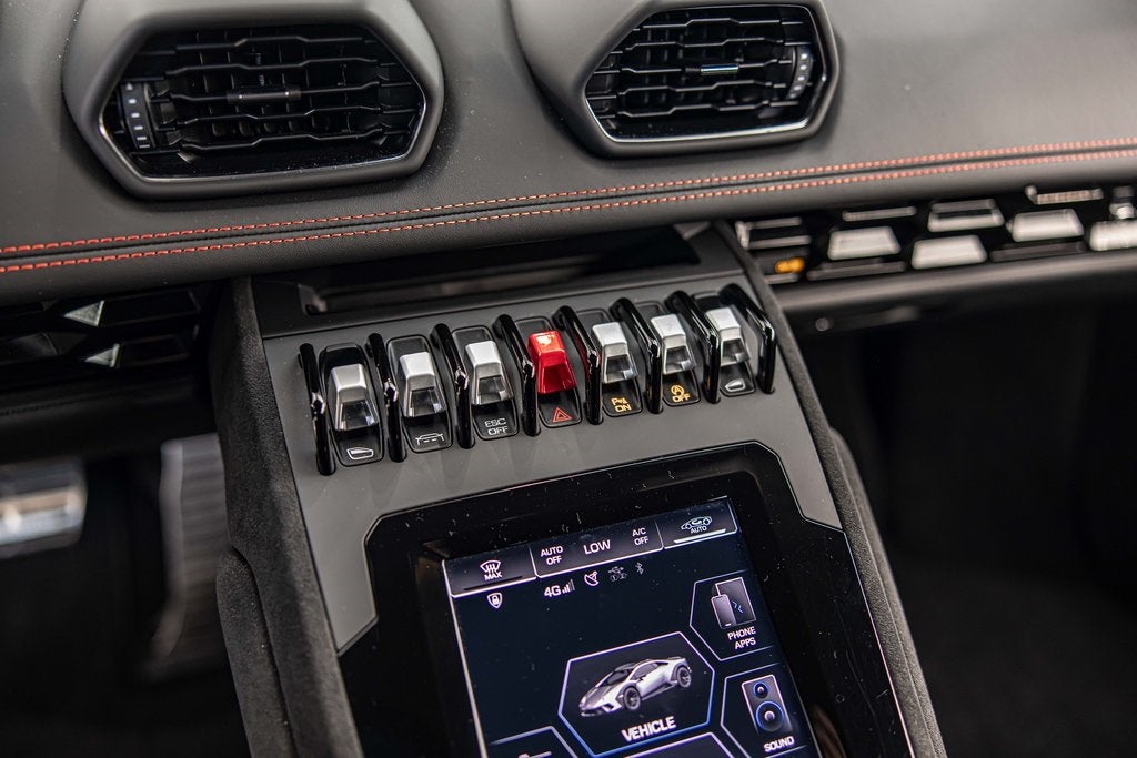 2023 Lamborghini Huracan Sterrato Base