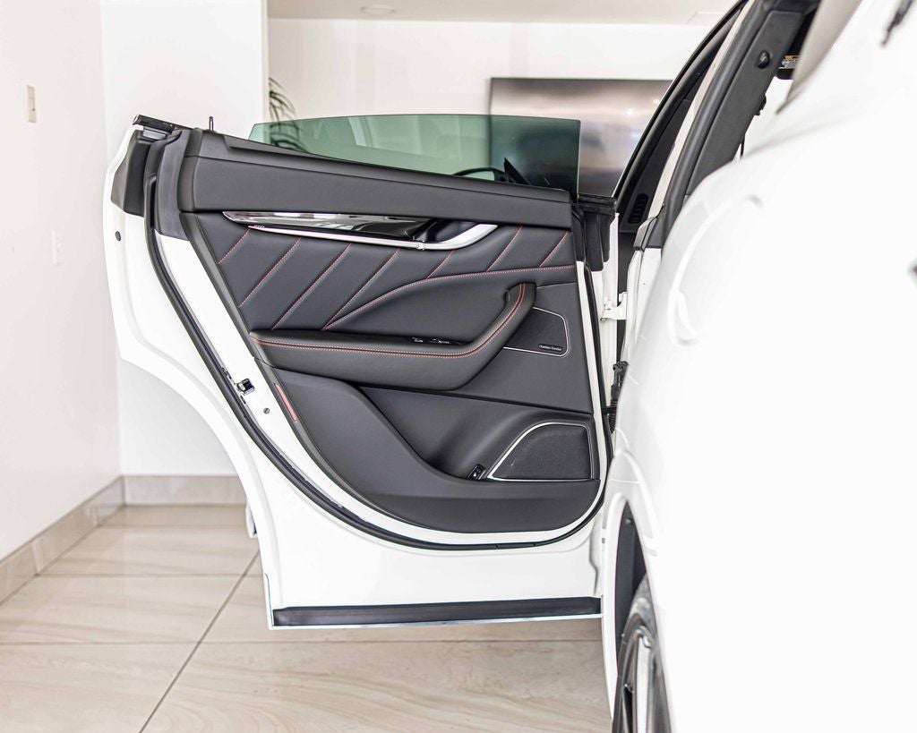 2024 Maserati Levante Modena