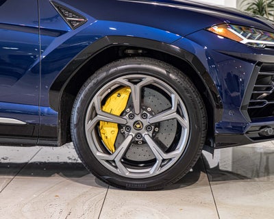 2020 Lamborghini Urus Base