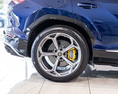 2020 Lamborghini Urus Base