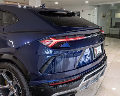 2020 Lamborghini Urus Base