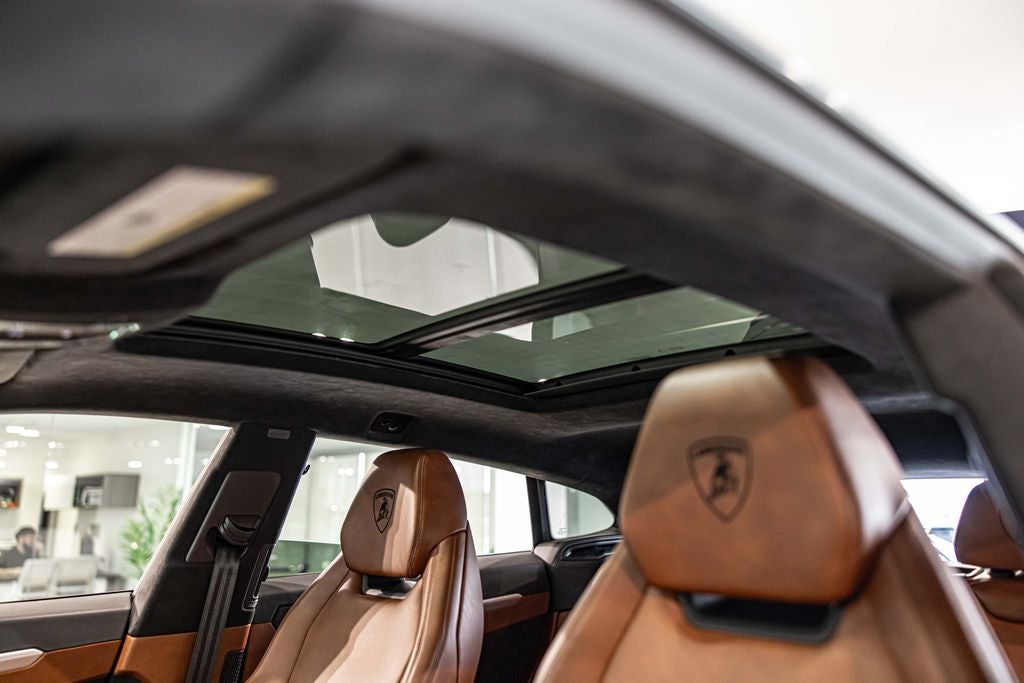 2020 Lamborghini Urus Base